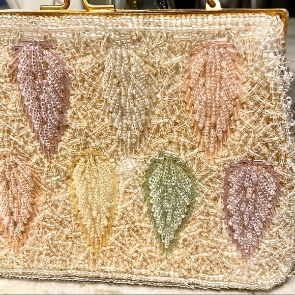 Vintage Beaded Handbag Collectible Satin Fabric Iridescent beading Gold kisslock - Picture 3 of 11